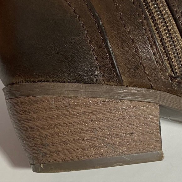 Brown Guess Ankle Boots, US 6.5M - Picture 10 of 16